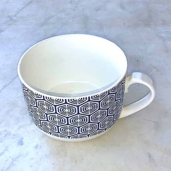 CIROA MUST HAVES MICROWAVE SOUP MUG BOWL NEW BLUE WHITE 5 INCH - Picture 3 of 10